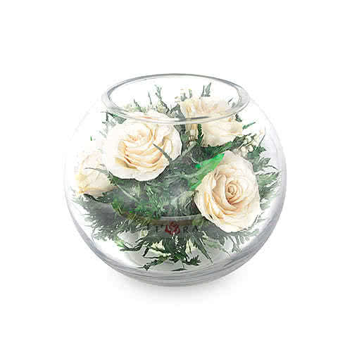 Айвори розы в средней круглой вазе