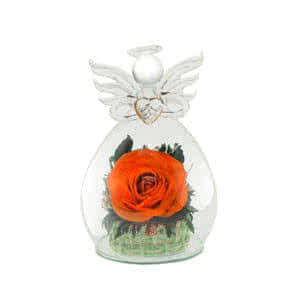 Оранжевая роза в вазе формы ангела с сердцем